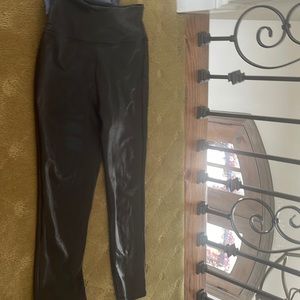 Metallic shiny leggings so cute